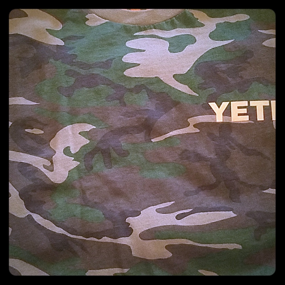 Yeti tshirt